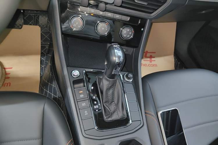 Used Volkswagen Bora 2026 200TSI DSG Yuexing PRO Edition Gear Lever