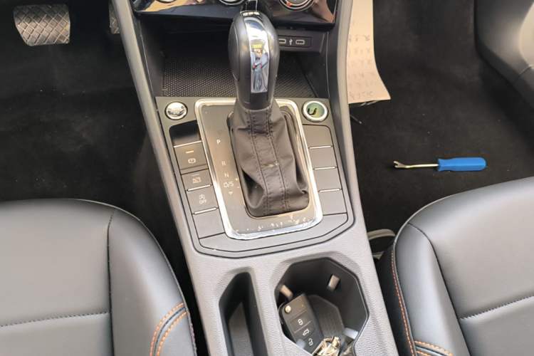 Used Volkswagen Bora 2026 200TSI DSG Yuexing Navigation Edition Gear Lever