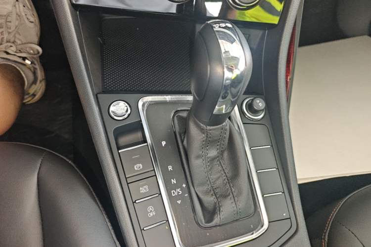 Used Volkswagen Bora 2026 200TSI DSG Yuexing Navigation Edition Gear Lever