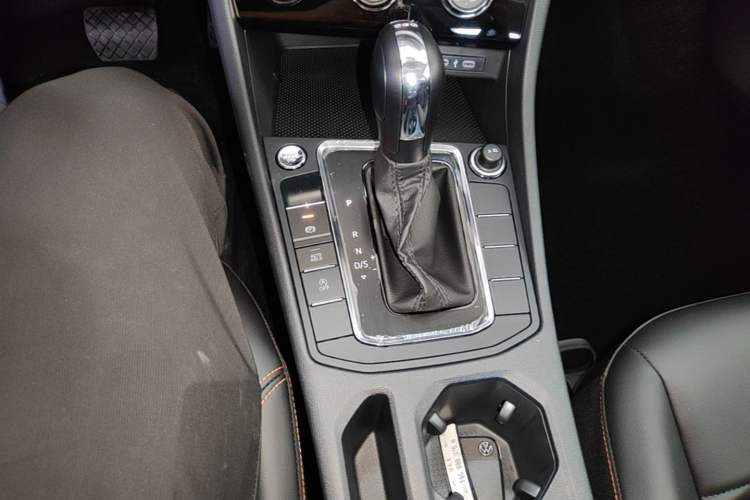 Used Volkswagen Bora 2026 200TSI DSG Yuexing Navigation Edition Gear Lever