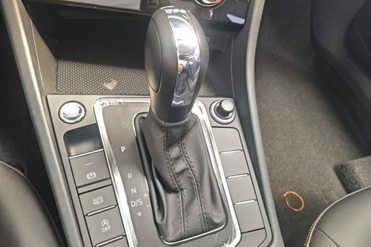Used Volkswagen Bora 2026 200TSI DSG Yuexing Navigation Edition Gear Lever