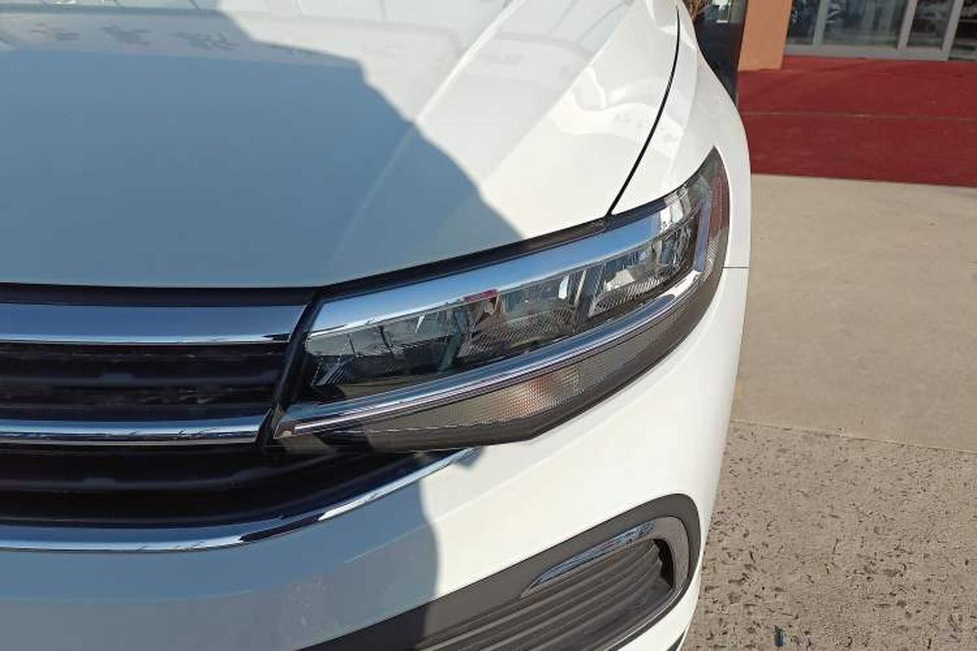 Used Volkswagen Bora 2026 200TSI DSG Yuexing Navigation Edition Left Front Headlight