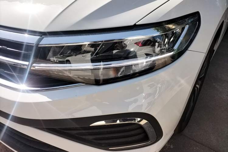 Used Volkswagen Bora 2026 200TSI DSG Yuexing Navigation Edition Left Front Headlight