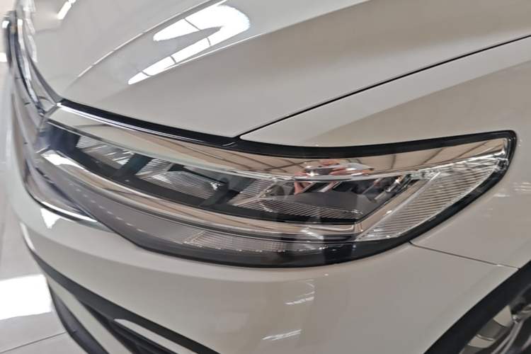 Used Volkswagen Bora 2026 200TSI DSG Yuexing Navigation Edition Left Front Headlight