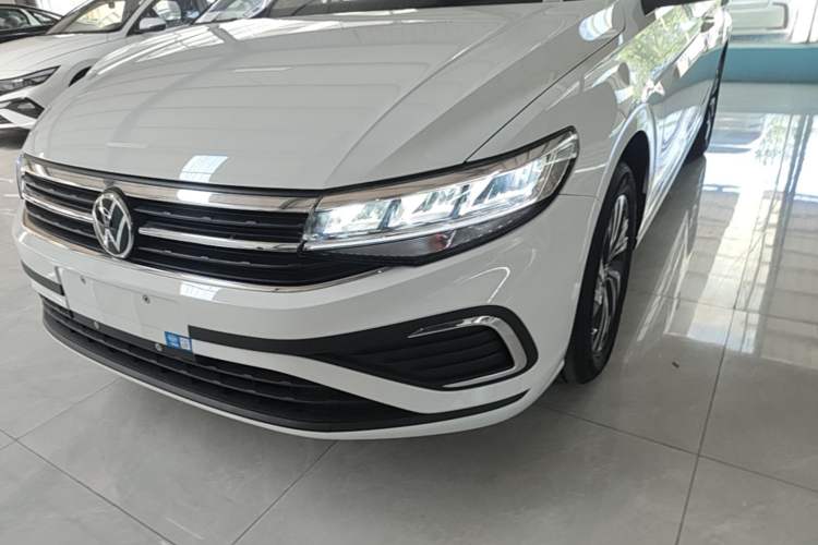 Used Volkswagen Bora 2026 200TSI DSG Yuexing Navigation Edition Left Front Headlight