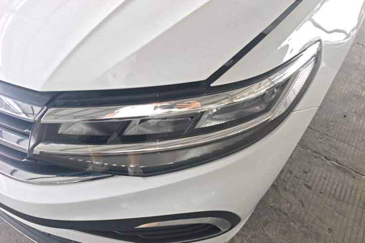 Used Volkswagen Bora 2026 200TSI DSG Yuexing Navigation Edition Left Front Headlight