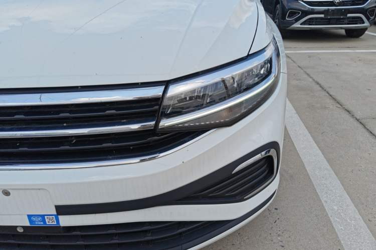 Used Volkswagen Bora 2026 200TSI DSG Yuexing Navigation Edition Left Front Headlight