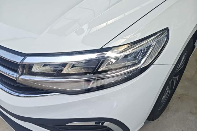 Used Volkswagen Bora 2026 200TSI DSG Yuexing Navigation Edition Left Front Headlight