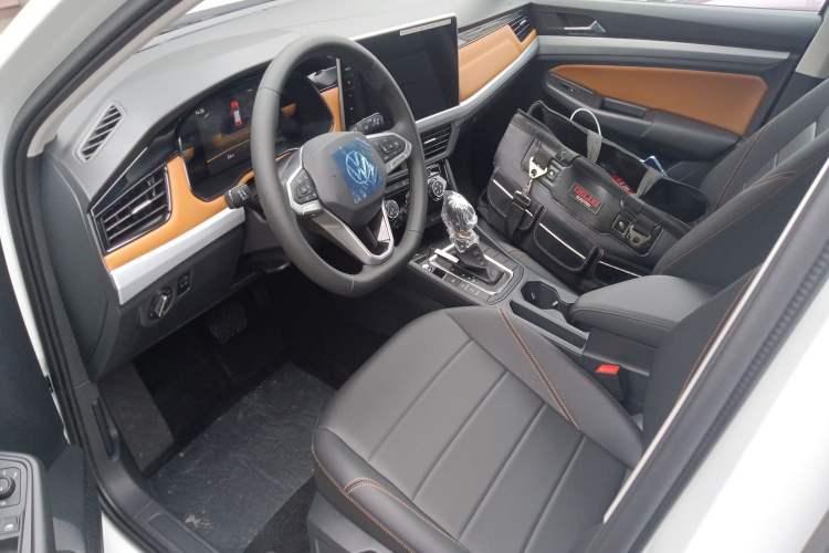 Used Volkswagen Bora 2026 200TSI DSG Yuexing Navigation Edition Left Front Seat