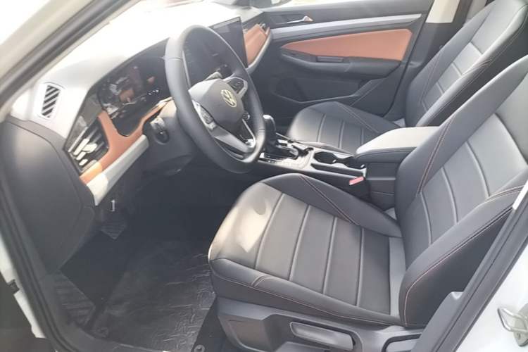 Used Volkswagen Bora 2026 200TSI DSG Yuexing Navigation Edition Left Front Seat