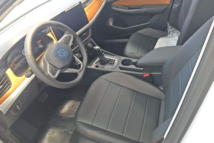 Used Volkswagen Bora 2026 200TSI DSG Yuexing Navigation Edition Left Front Seat