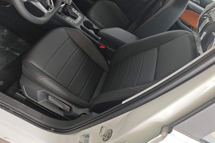 Used Volkswagen Bora 2026 200TSI DSG Yuexing Navigation Edition Left Front Seat