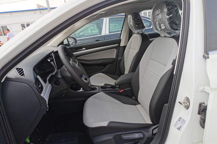 Used Volkswagen Bora 2026 200TSI DSG Yuexing Navigation Edition Left Front Seat
