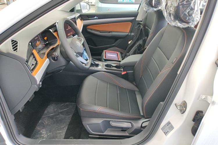 Used Volkswagen Bora 2026 200TSI DSG Yuexing Navigation Edition Left Front Seat