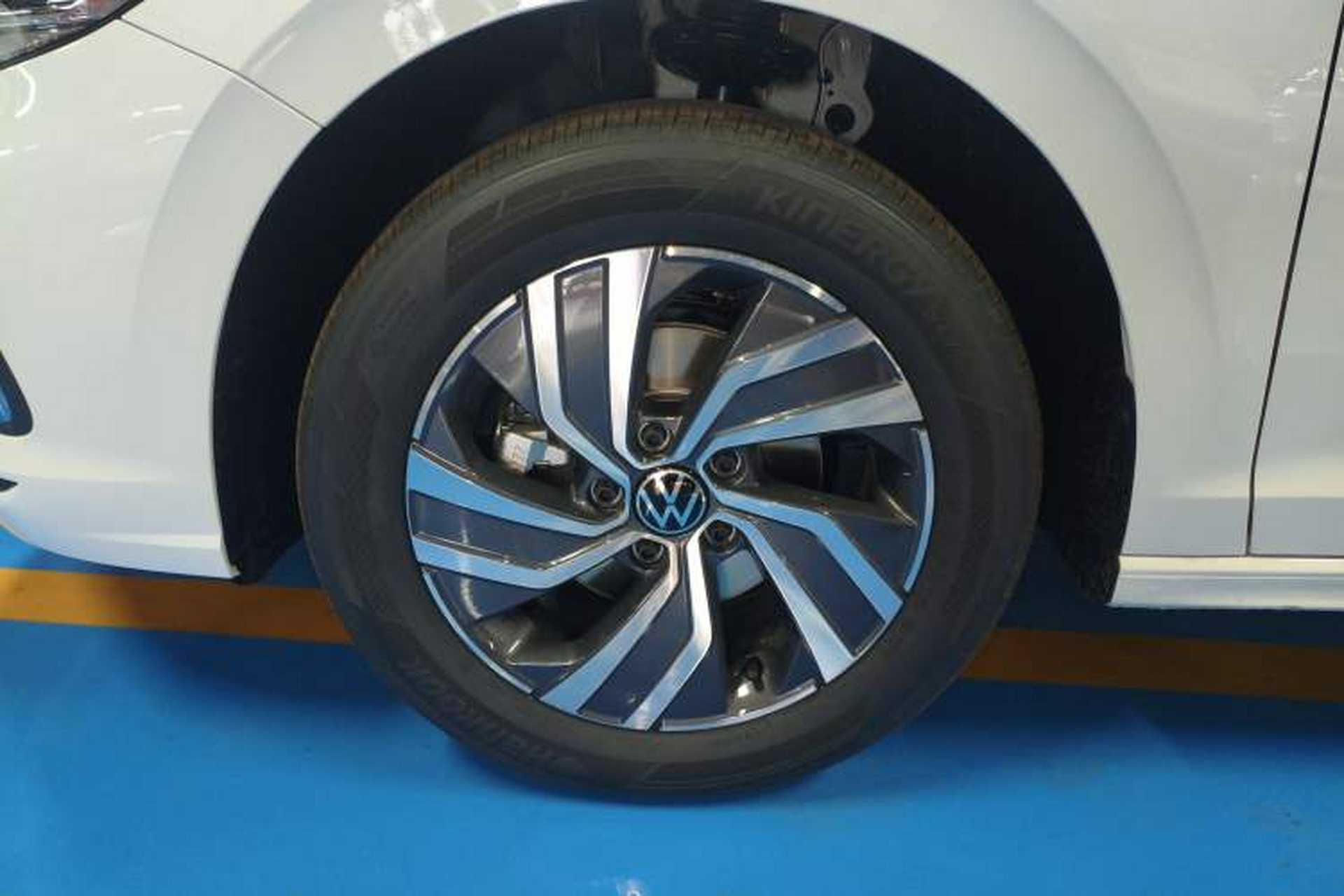 Used Volkswagen Bora 2026 200TSI DSG Yuexing Navigation Edition Left Front Wheel Hub