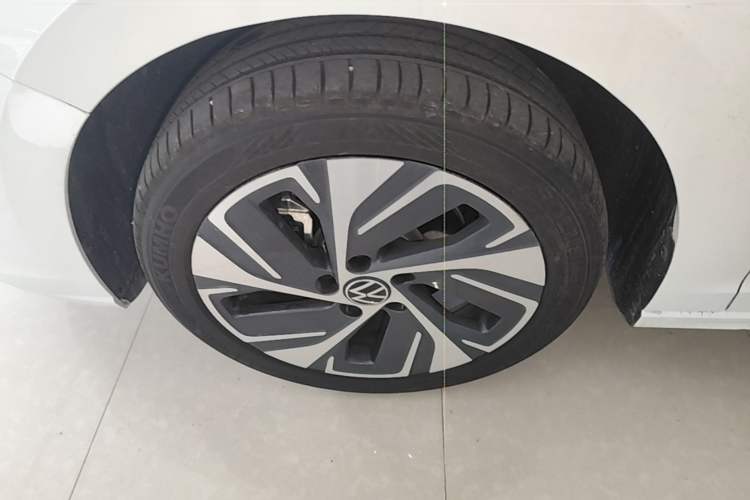 Used Volkswagen Bora 2026 300TSI DSG Zunxing Edition Left Front Wheel Hub