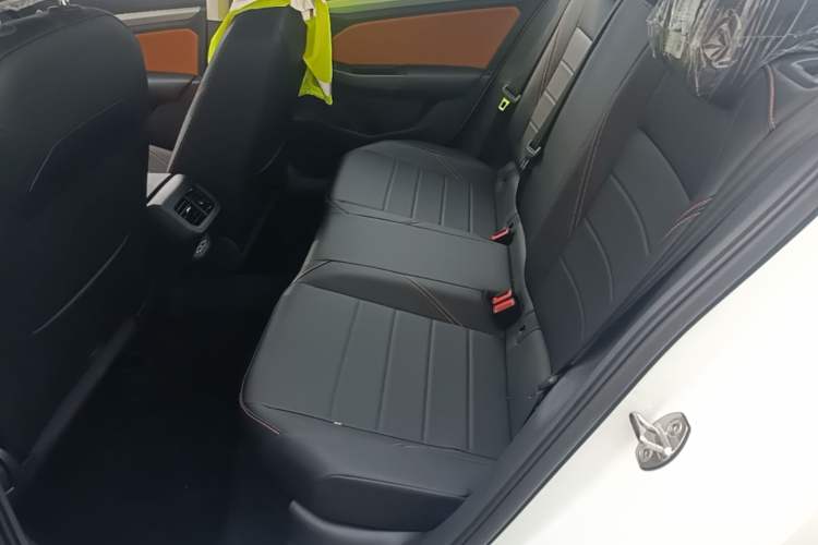 Used Volkswagen Bora 2026 200TSI DSG Yuexing Navigation Edition Left Rear Seat