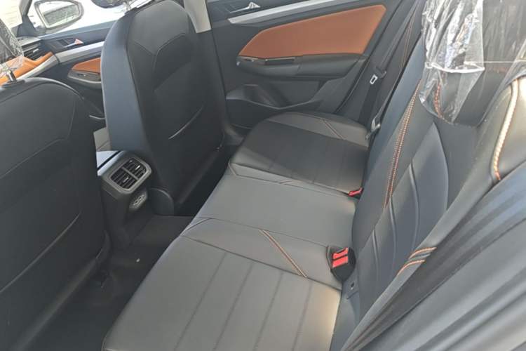 Used Volkswagen Bora 2026 200TSI DSG Yuexing Navigation Edition Left Rear Seat