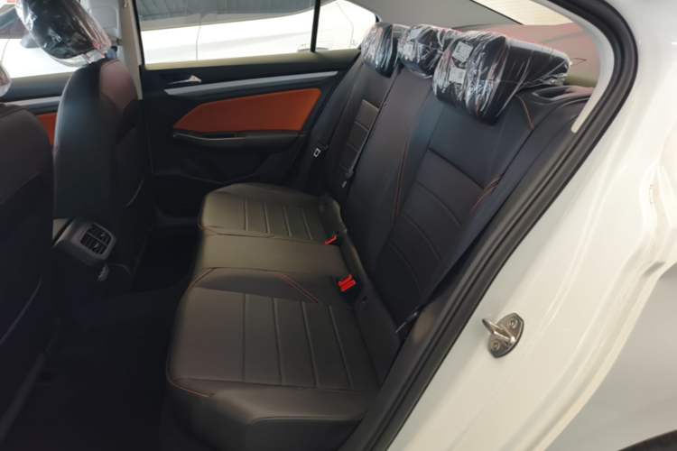 Used Volkswagen Bora 2026 200TSI DSG Yuexing Navigation Edition Left Rear Seat