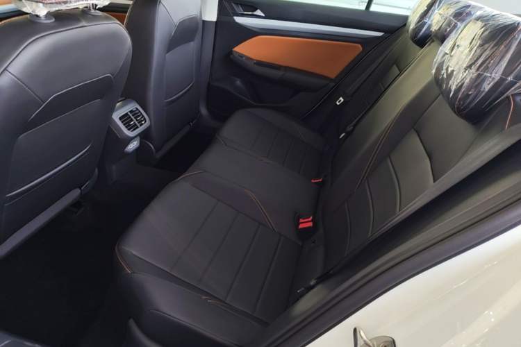 Used Volkswagen Bora 2026 200TSI DSG Yuexing Navigation Edition Left Rear Seat
