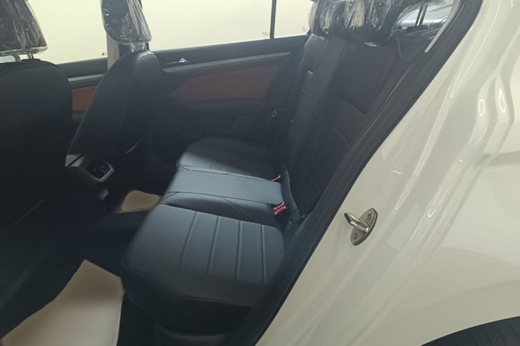 Used Volkswagen Bora 2026 200TSI DSG Yuexing Navigation Edition Left Rear Seat