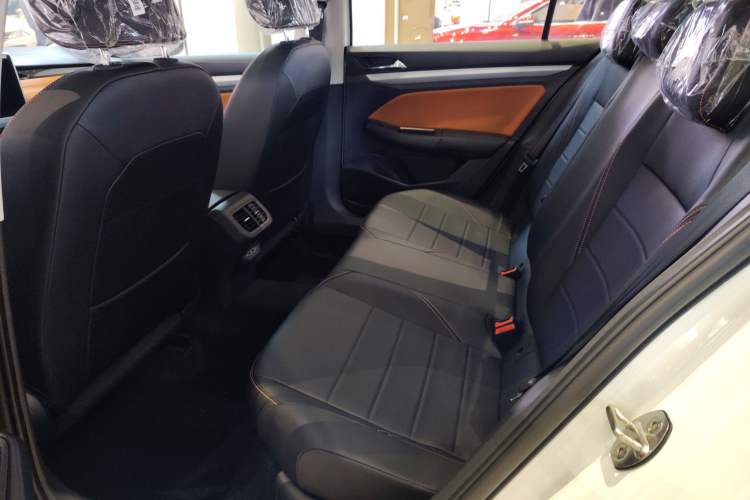 Used Volkswagen Bora 2026 200TSI DSG Yuexing Navigation Edition Left Rear Seat