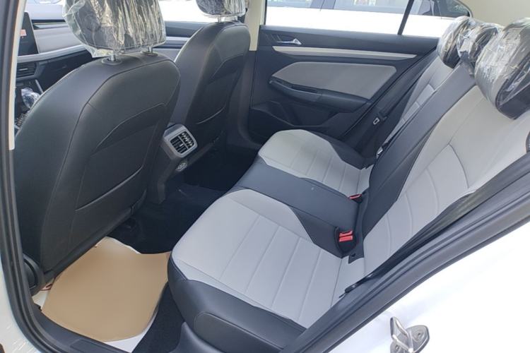 Used Volkswagen Bora 2026 200TSI DSG Yuexing Navigation Edition Left Rear Seat