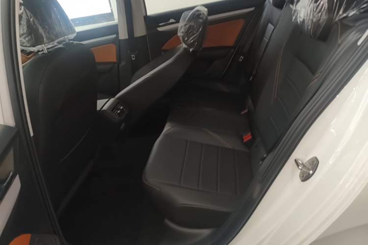 Used Volkswagen Bora 2026 200TSI DSG Yuexing Navigation Edition Left Rear Seat