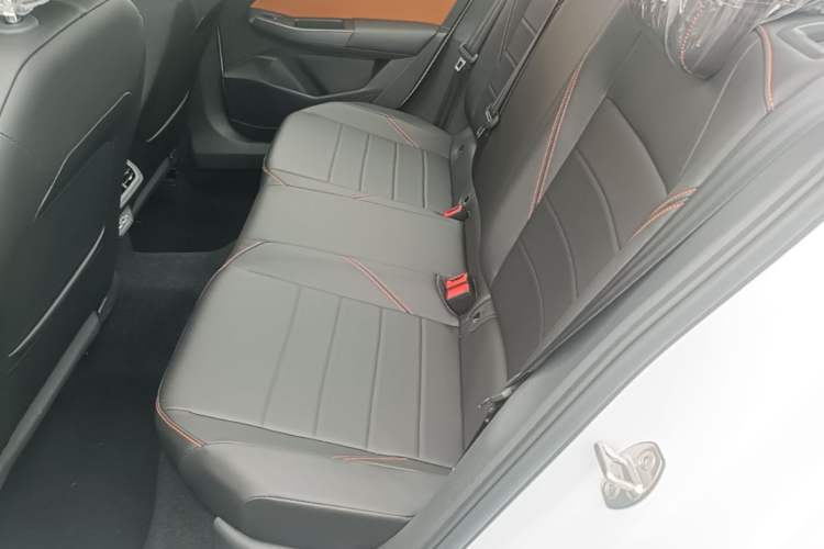 Used Volkswagen Bora 2026 200TSI DSG Yuexing Navigation Edition Left Rear Seat