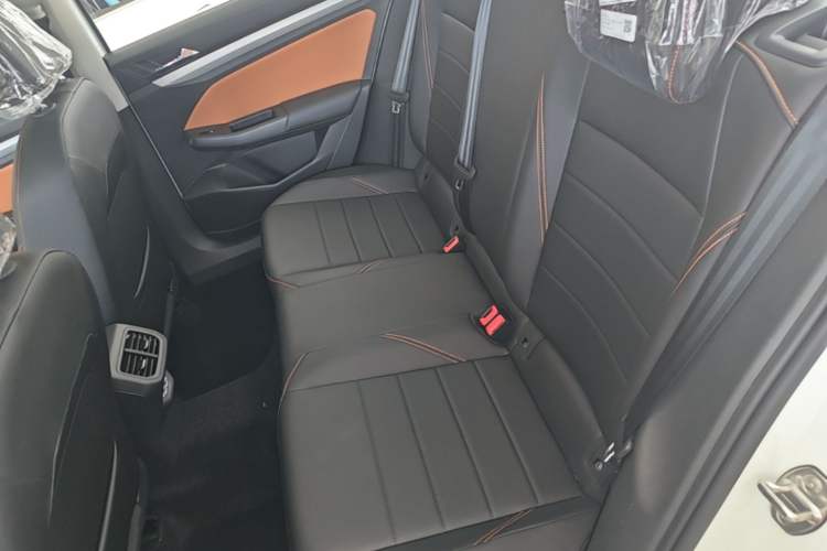 Used Volkswagen Bora 2026 200TSI DSG Yuexing Navigation Edition Left Rear Seat
