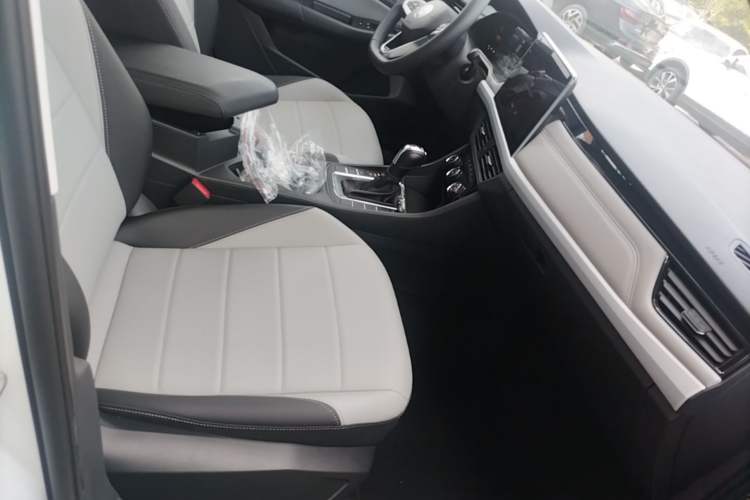 Used Volkswagen Bora 2026 200TSI DSG Yuexing Navigation Edition Right Front Seat