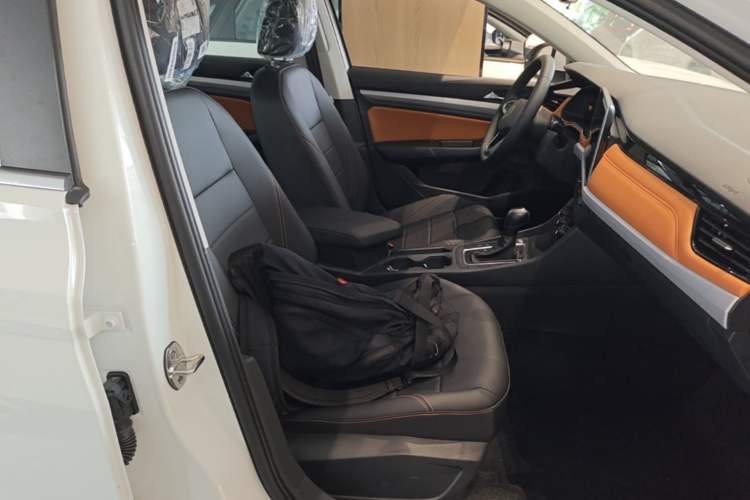 Used Volkswagen Bora 2026 200TSI DSG Yuexing Navigation Edition Right Front Seat