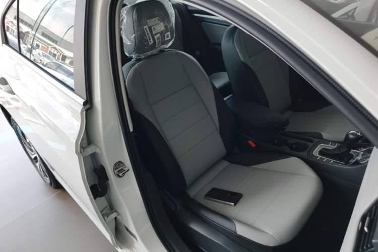 Used Volkswagen Bora 2026 200TSI DSG Yuexing Navigation Edition Right Front Seat