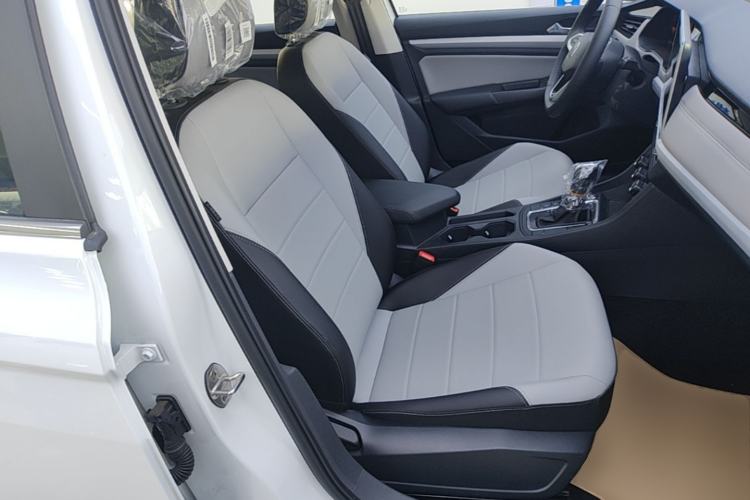 Used Volkswagen Bora 2026 200TSI DSG Yuexing Navigation Edition Right Front Seat