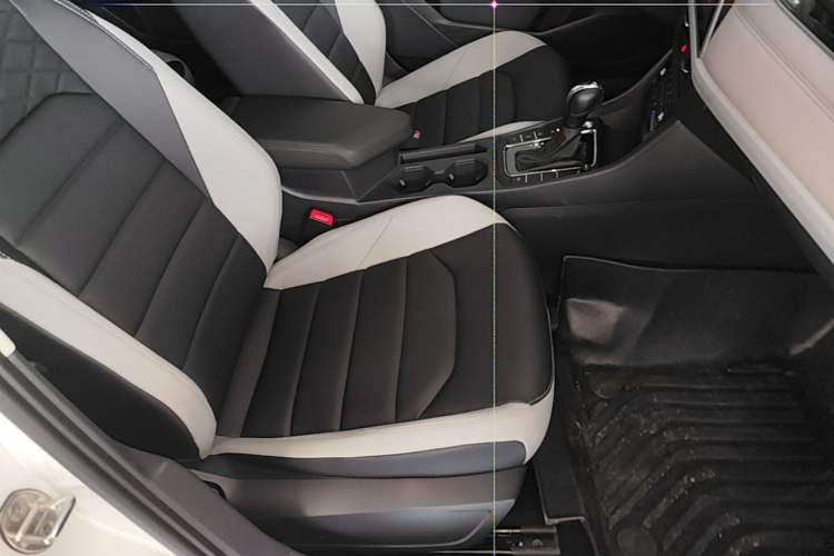 Used Volkswagen Bora 2026 300TSI DSG Zunxing Edition Right Front Seat
