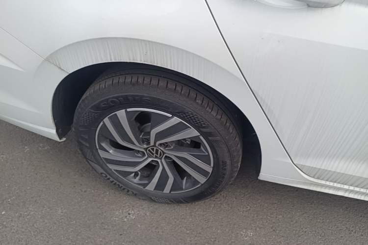 Used Volkswagen Bora 2026 200TSI DSG Yuexing Navigation Edition Right Rear Wheel Hub