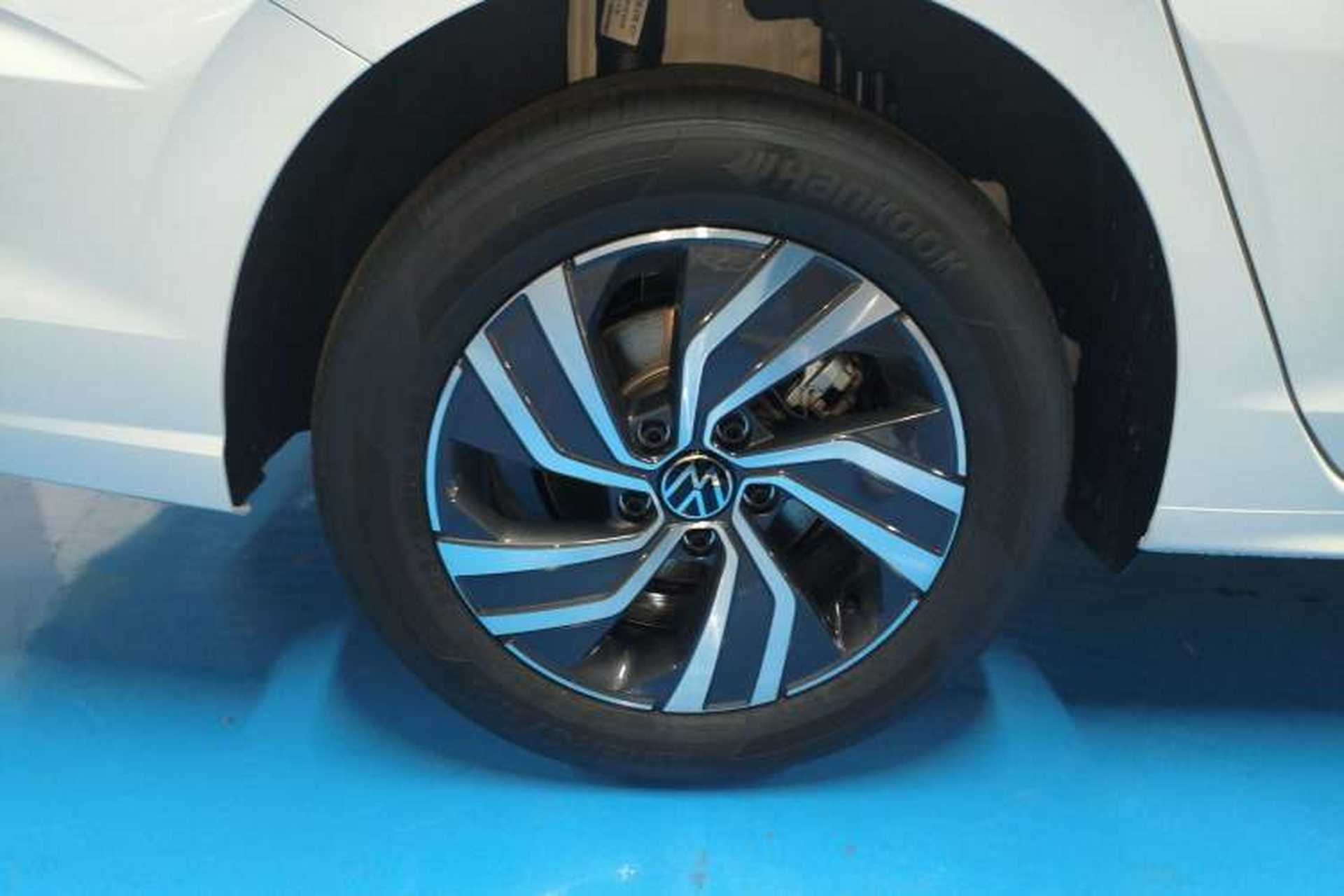 Used Volkswagen Bora 2026 200TSI DSG Yuexing Navigation Edition Right Rear Wheel Hub