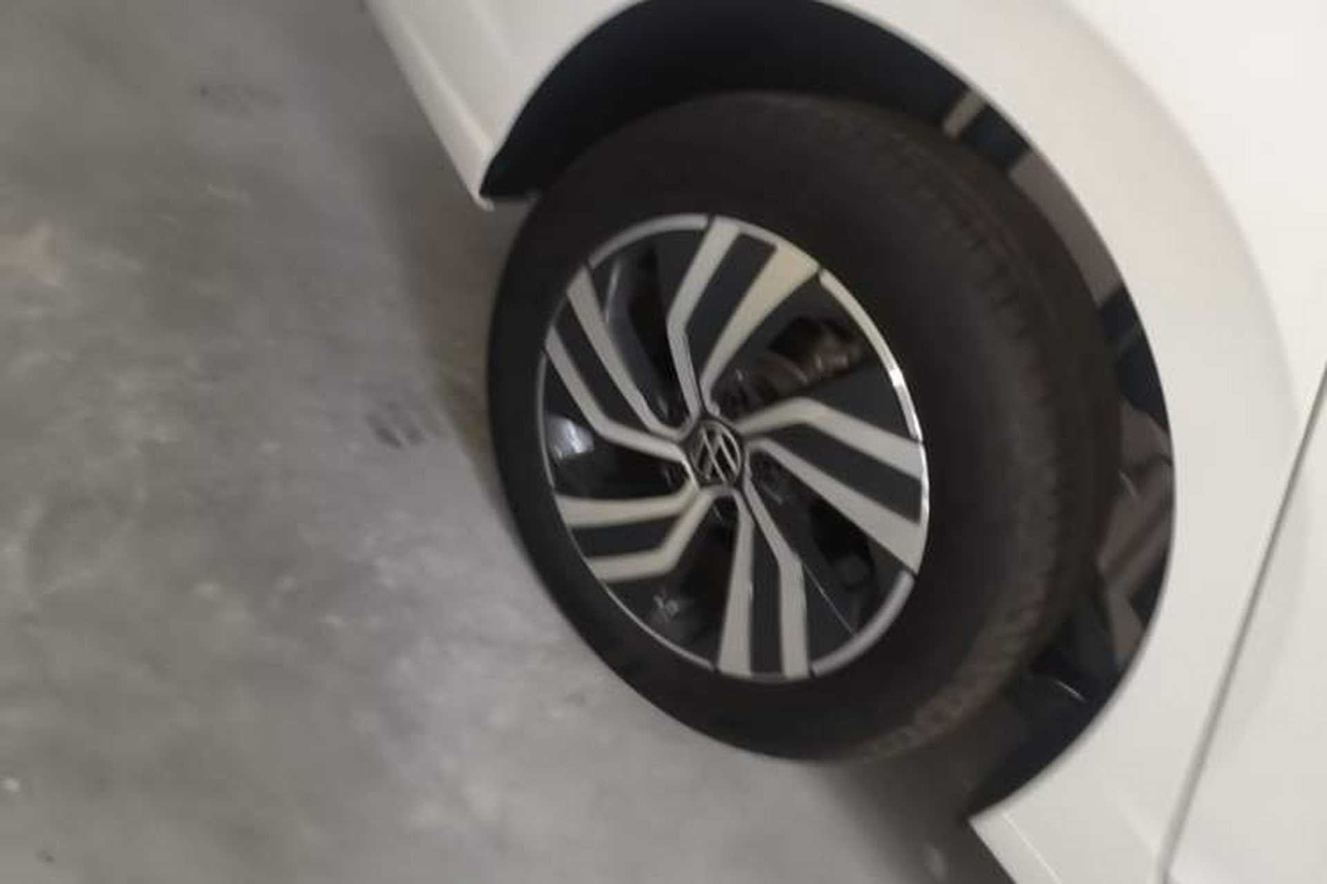 Used Volkswagen Bora 2026 200TSI DSG Yuexing Navigation Edition Right Rear Wheel Hub