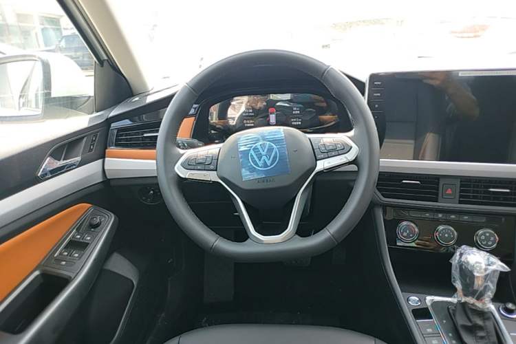Used Volkswagen Bora 2026 200TSI DSG Yuexing Navigation Edition Steering Wheel