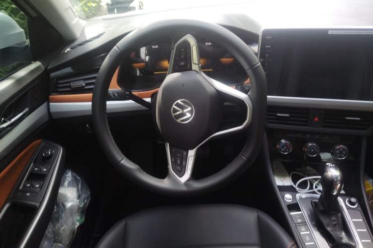 Used Volkswagen Bora 2026 200TSI DSG Yuexing Navigation Edition Steering Wheel