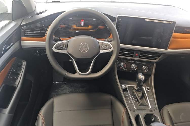 Used Volkswagen Bora 2026 200TSI DSG Yuexing Navigation Edition Steering Wheel