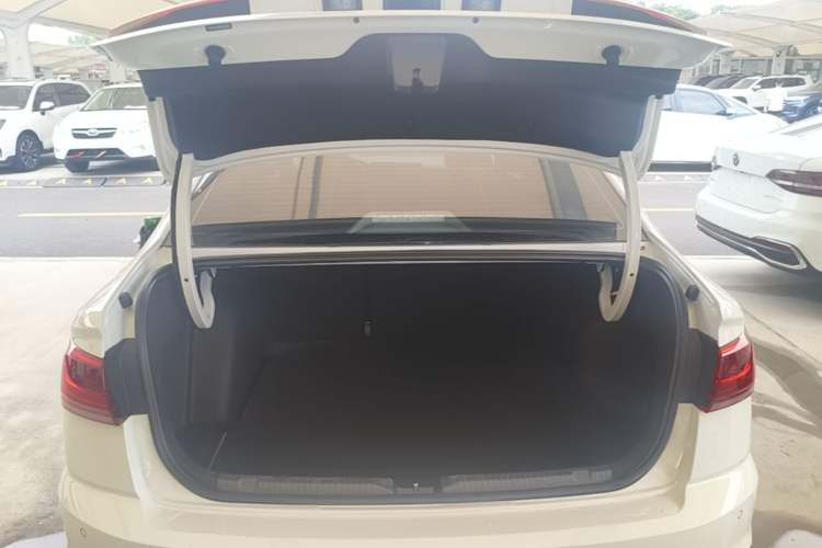 Used Volkswagen Bora 2026 200TSI DSG Yuexing Navigation Edition Trunk