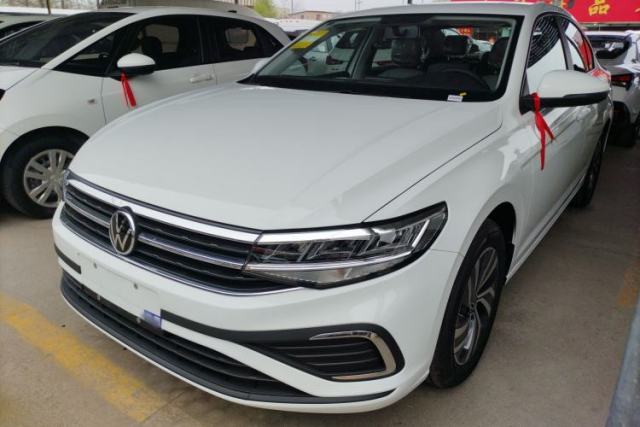Ojetý Volkswagen Bora 2026 200TSI DSG Yuexing Navigation Edition