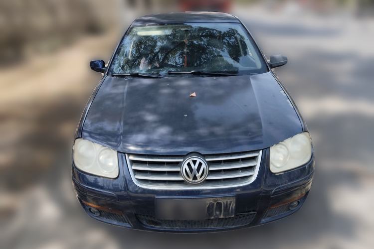 Used Volkswagen Bora Classic 2006 1.6 Manual Fashion TL Front