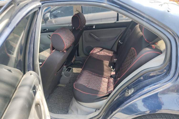 Used Volkswagen Bora Classic 2006 1.6 Manual Fashion TL Left Rear Seat