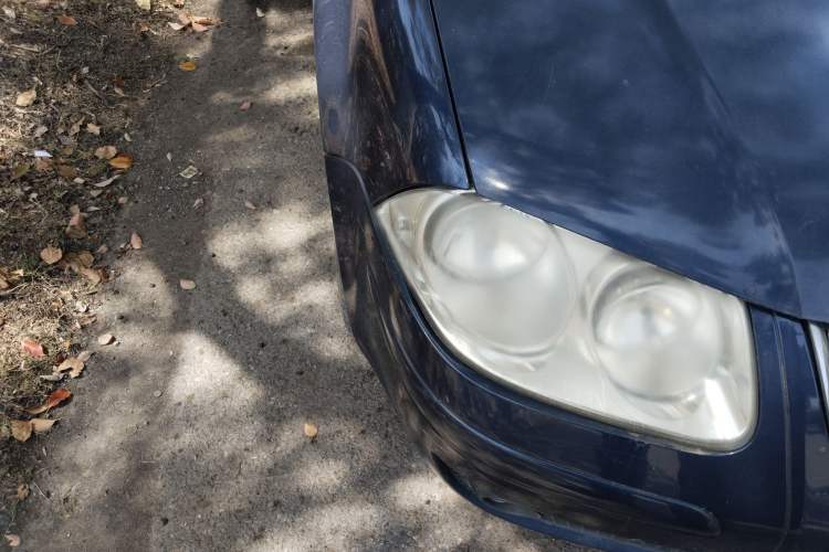 Used Volkswagen Bora Classic 2006 1.6 Manual Fashion TL Right Front Headlight