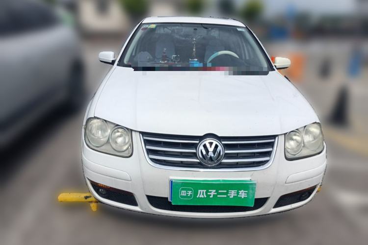 Used Volkswagen Bora Classic 2006 1.6 Automatic Luxury HL Front