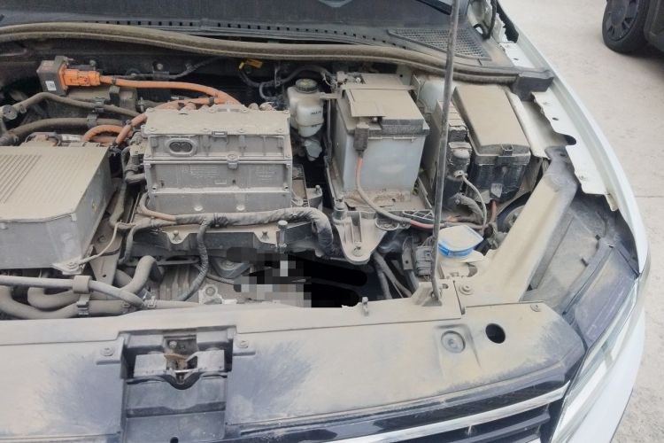 Used Volkswagen Bora Pure Electric 2020 Shan Model Engine Bay Left