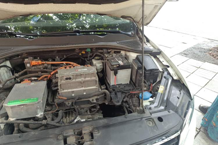 Used Volkswagen Bora Pure Electric 2020 Shan Model Engine Bay Left
