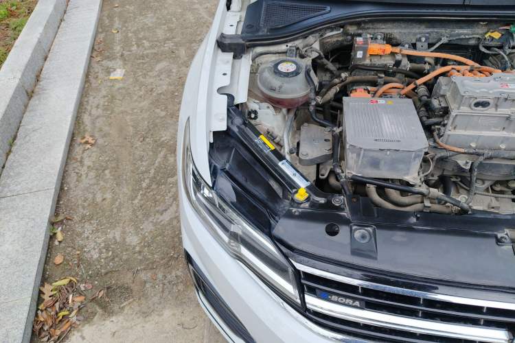 Used Volkswagen Bora Pure Electric 2020 Shan Model Engine Bay Right